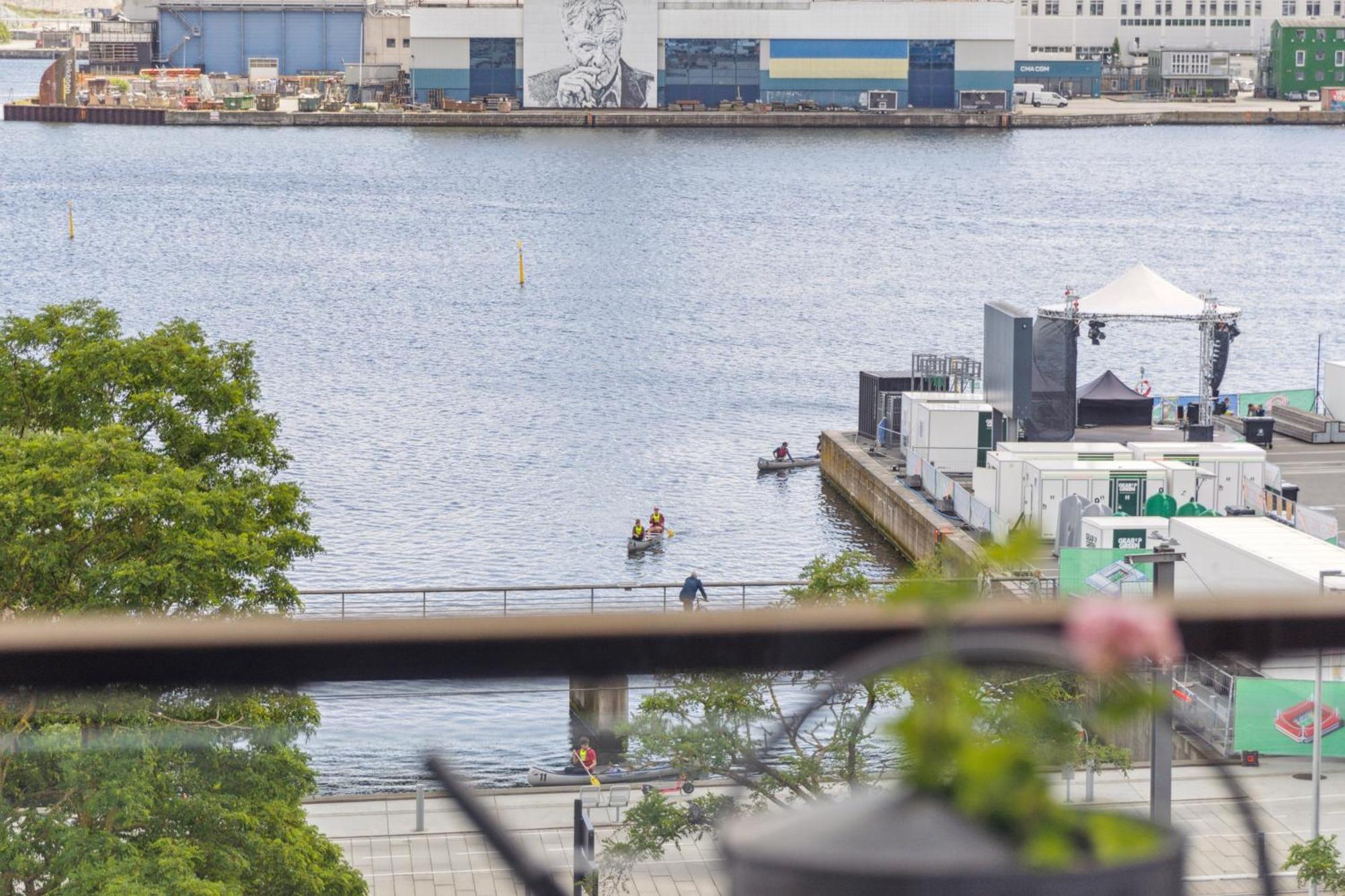 Penthouse 1br Lejlighed M 13 M2 Terrasse & Udsigt Århus